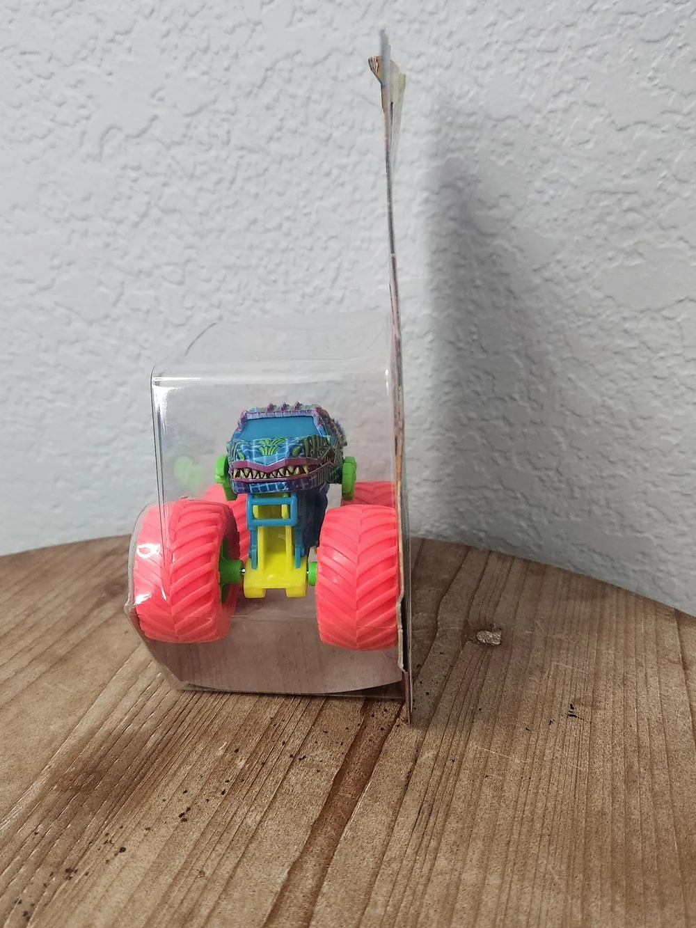 New Rare Spin Master 2026 Monster JAM Thunderroarus Cyberflare Series 46 Truck
